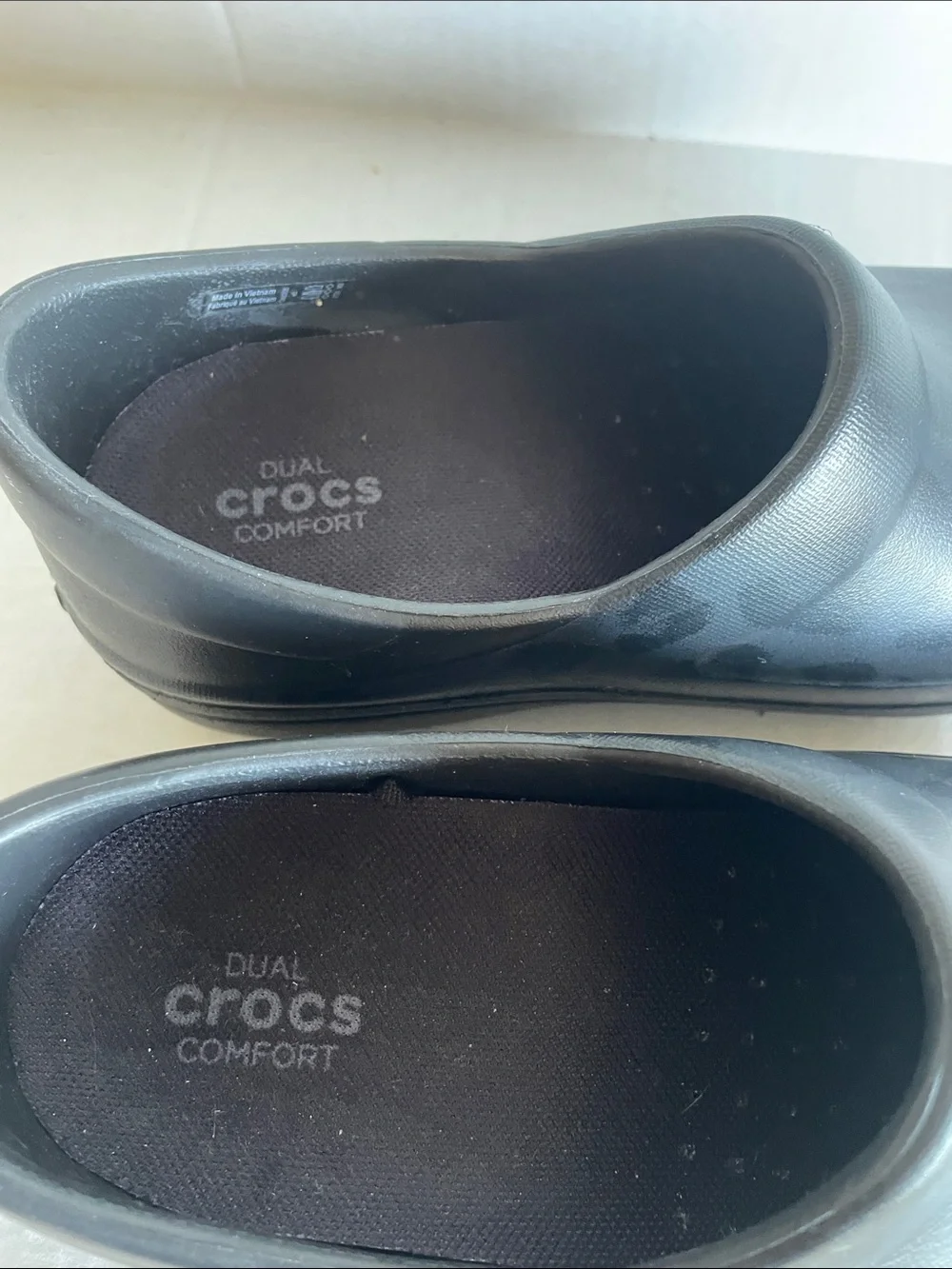 CROCS Kids Black Leopard-Print Slip-On Clogs Size 5 W